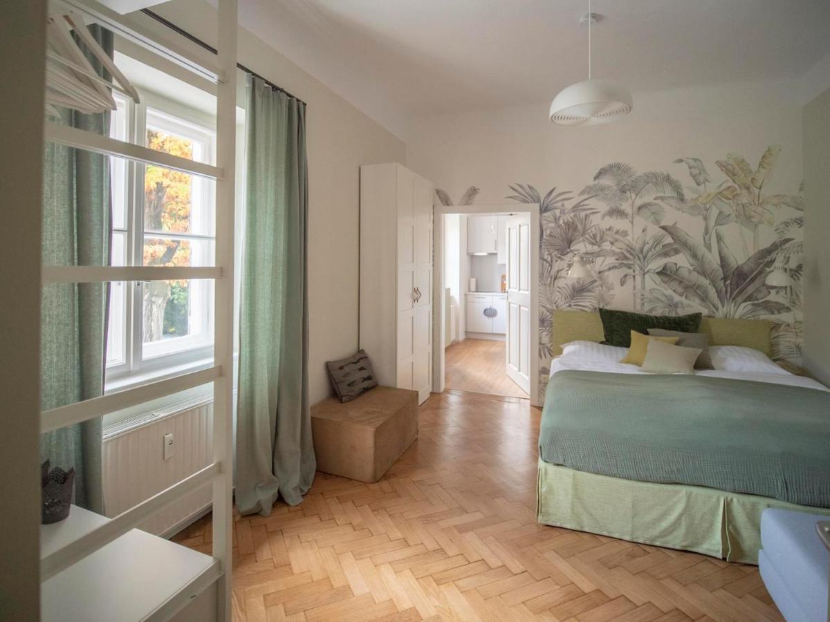 Green Flat By Grazrentals With Garden View & Parking Included Экстерьер фото